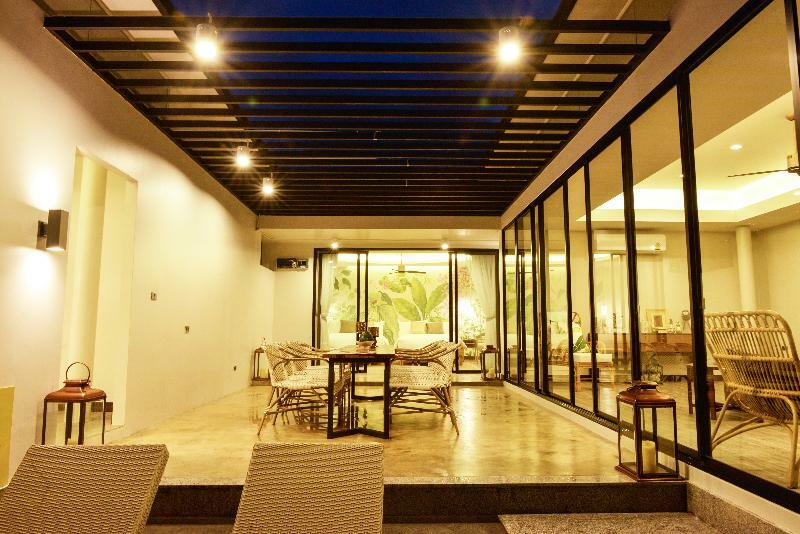Tungtong Beach Villas Thap Sakae Exterior foto